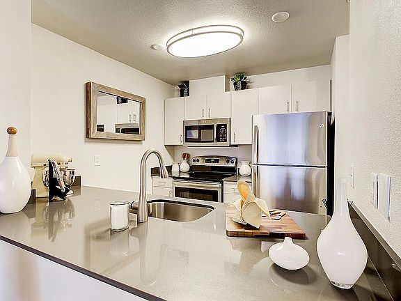 5th image of 11100 NE 11th St APT D110