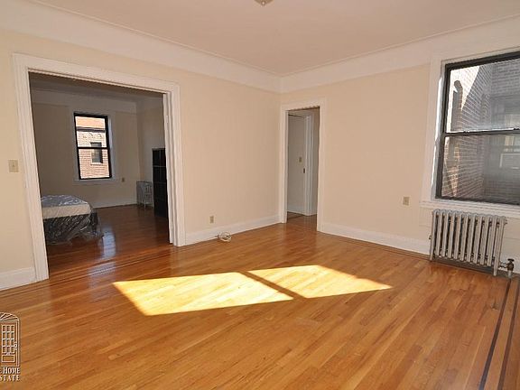 2nd image of 4518 42nd St APT 4B