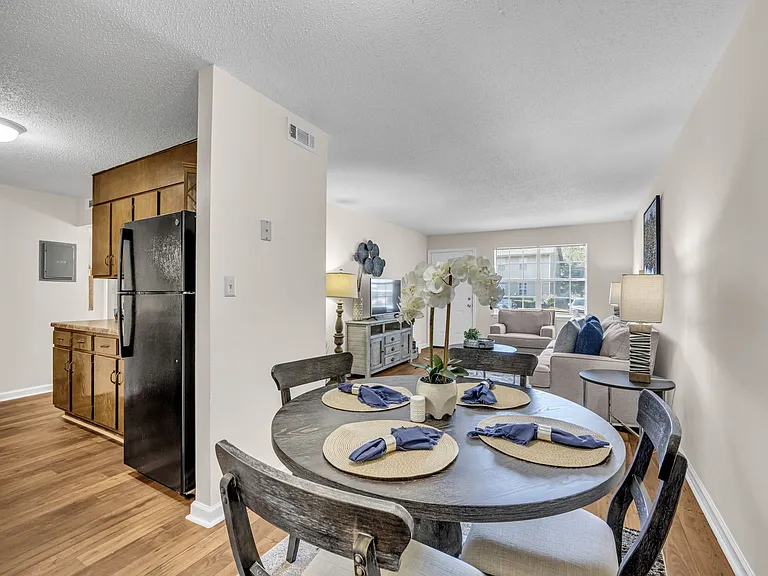 Aspen Village Apartment Homes — Photo 7