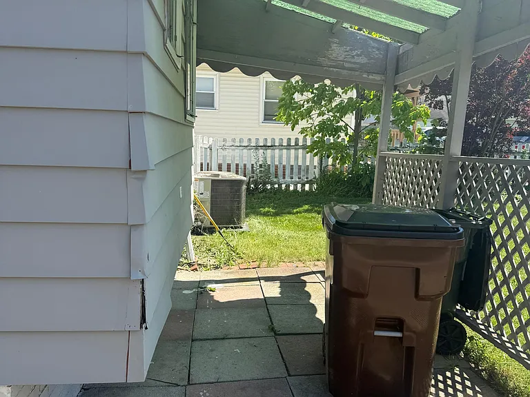 6236 Westminster Dr — Photo 30