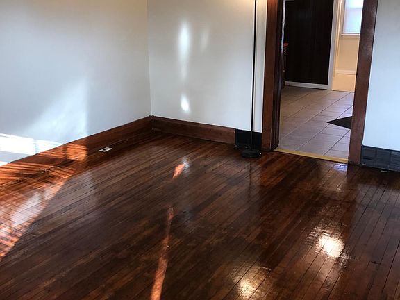 2nd image of 2788 Monroe Ave