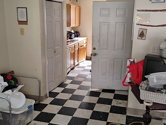 3rd image of 24-28 Glenway St