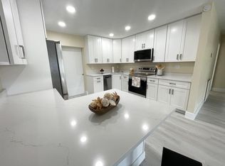 7612 NW 68th Way, Tamarac, FL 33321