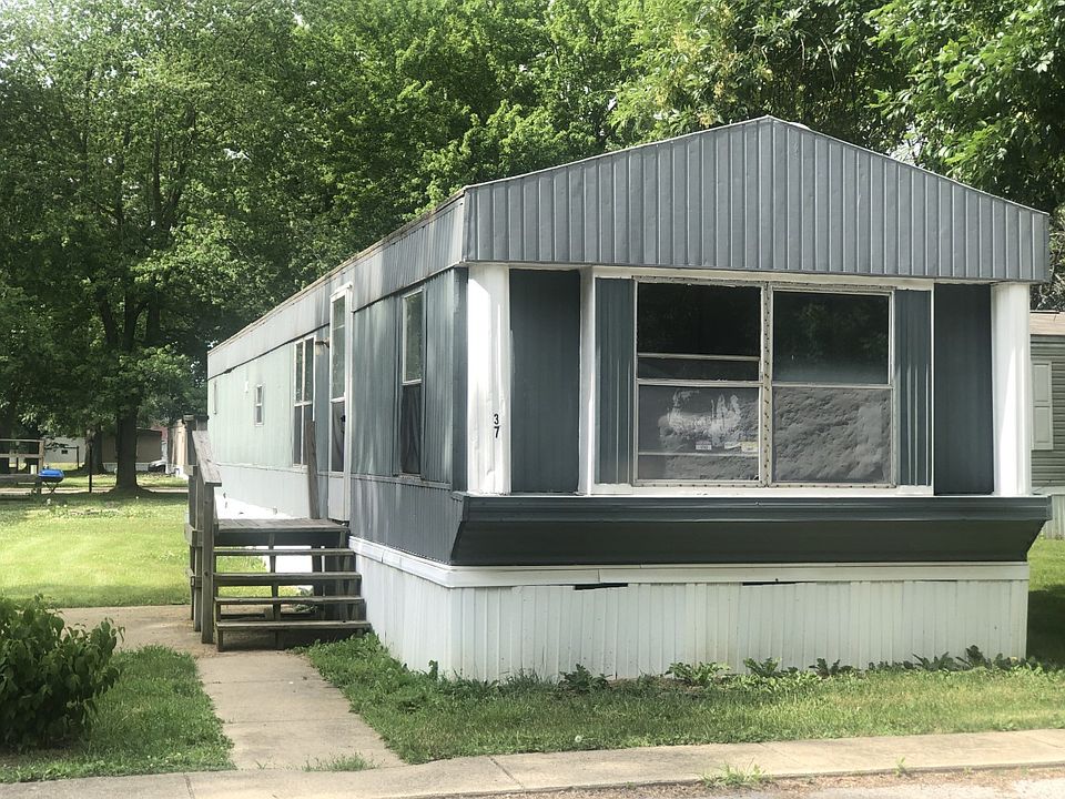 1st image of 530 Reynolds Dr #37