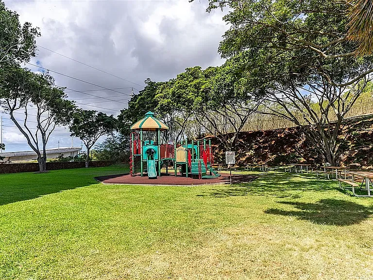 1060 Kamehameha Hwy #2401B — Photo 19