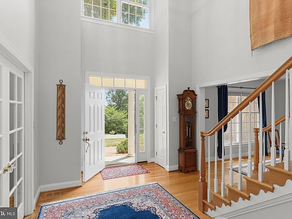 2nd image of 1920 Turnberry Ct
