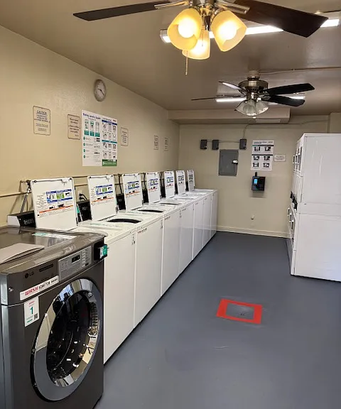 Covina Palms Apartments — Photo 46