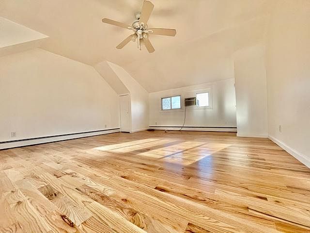 2nd image of 119 Lincoln Ave E #2