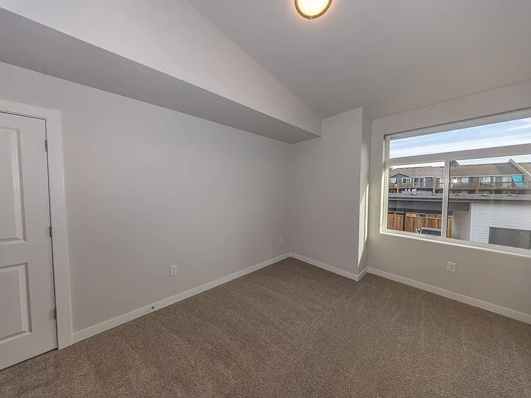 1901 E 11th St #204 — Photo 16