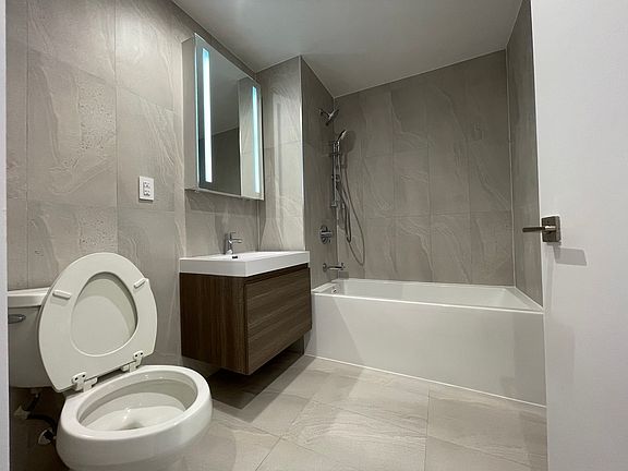 3rd image of 14-33 31st Ave #1D