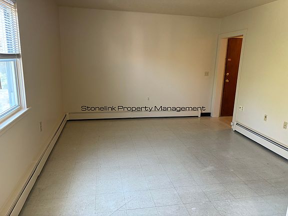 5th image of 212-214 Washington St #3