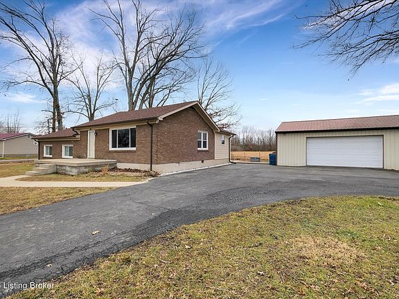 4th image of 323 Beech Grove Rd