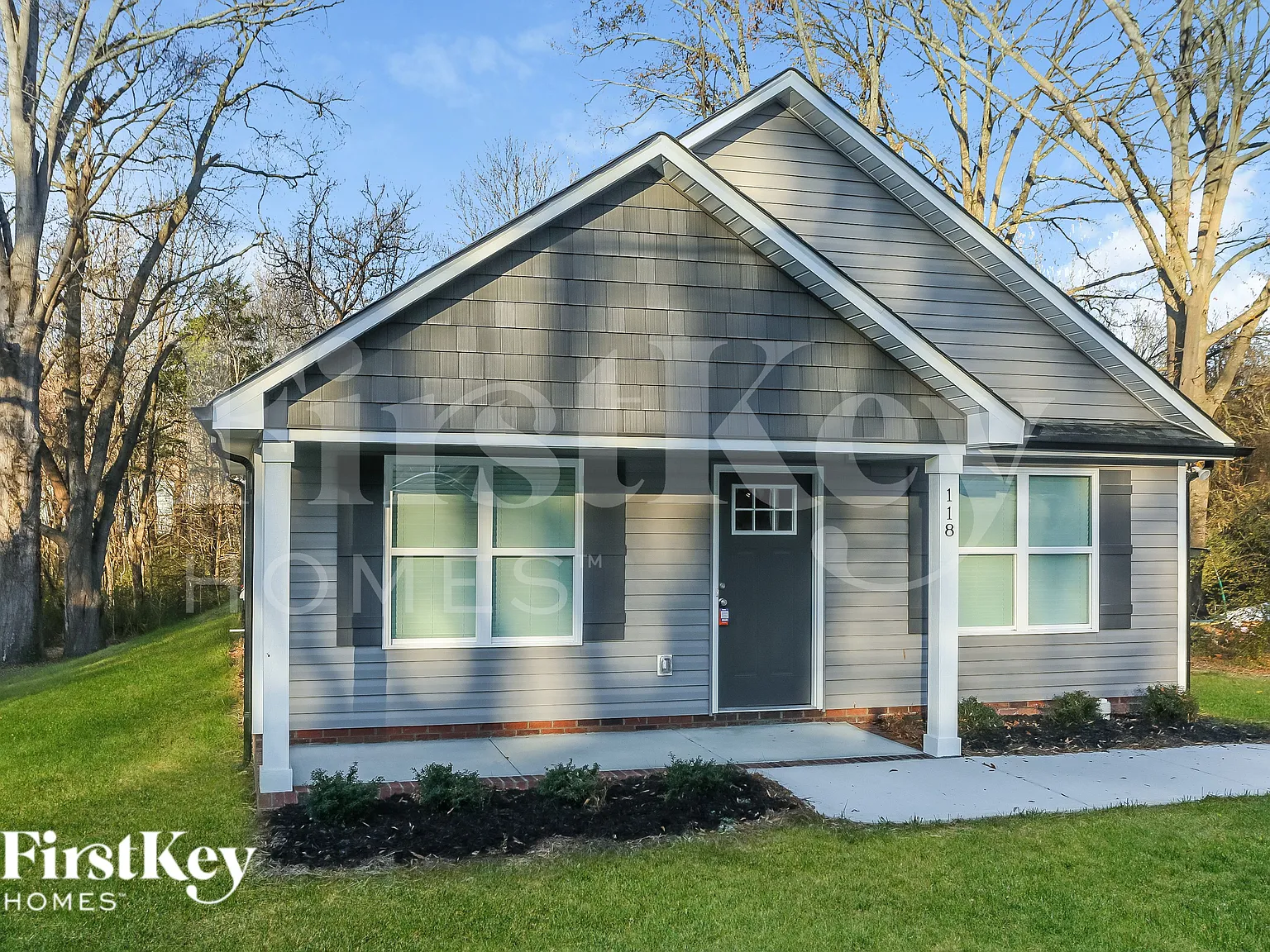 3 bed, 2.0 bath, 1242 sqft, $1,660 — Photo 3