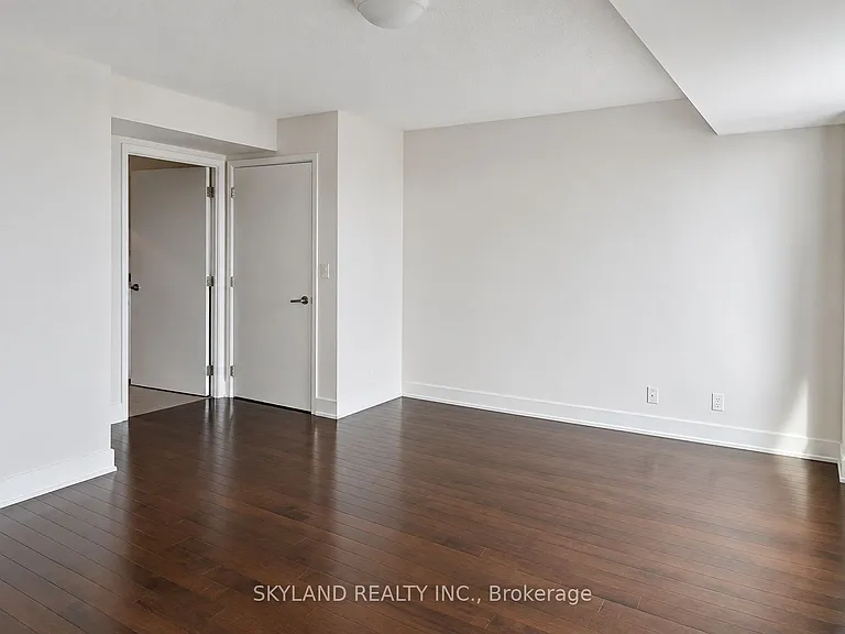 676 Sheppard Ave E #514 — Photo 16