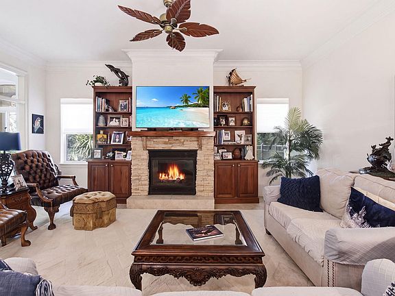 3rd image of 244 Tequesta Dr