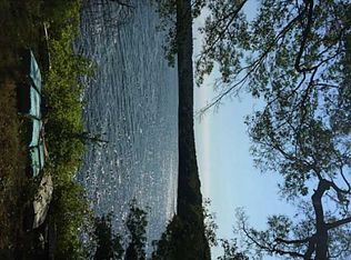 930 Gilbert Stuart Rd N, Saunderstown, RI 02874