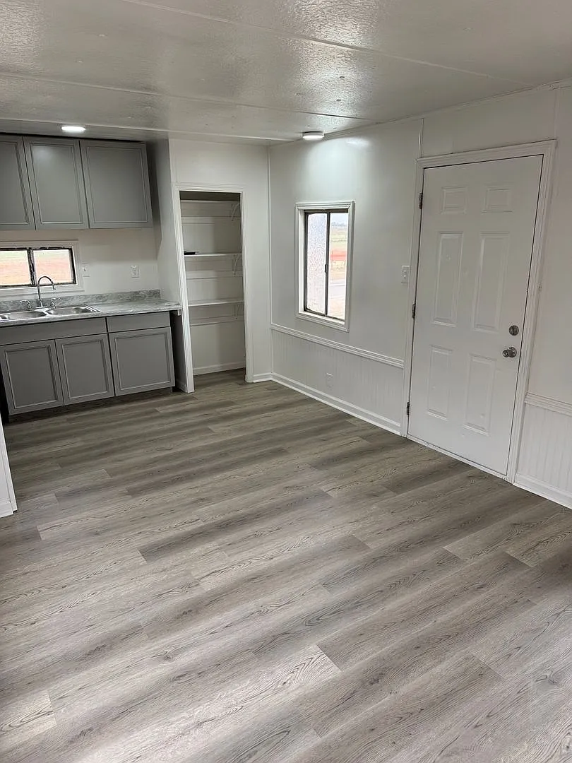 Quant Mobile Home Available in Stevenson — Photo 1