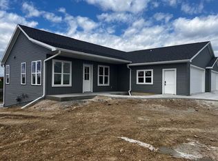 814 Lakeview Ln, Ripon, WI 54971