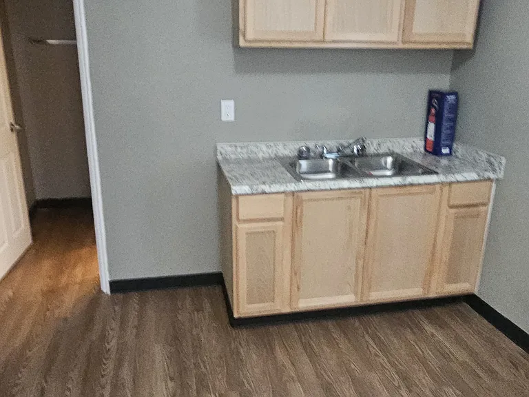 5230 Hunter Ave — Photo 11