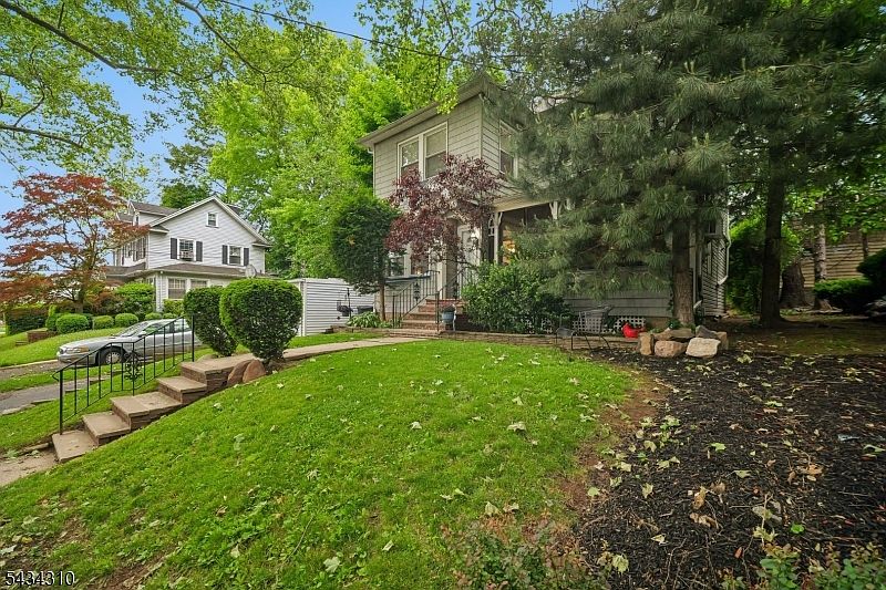 210 Hillside Rd, Elizabeth, NJ 07208 | Zillow