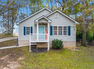 1137 Beaver Dam Rd, Hoschton, GA 30548