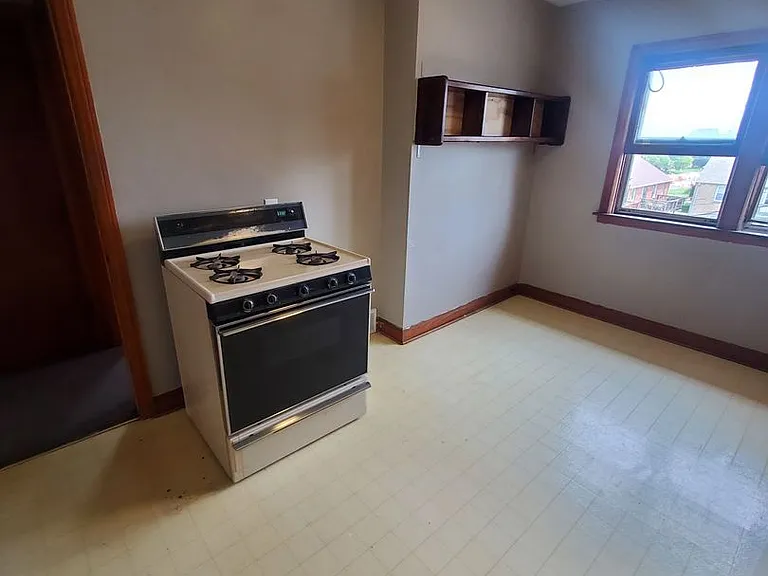 1414 S 55th St. (4 Unit) — Photo 2
