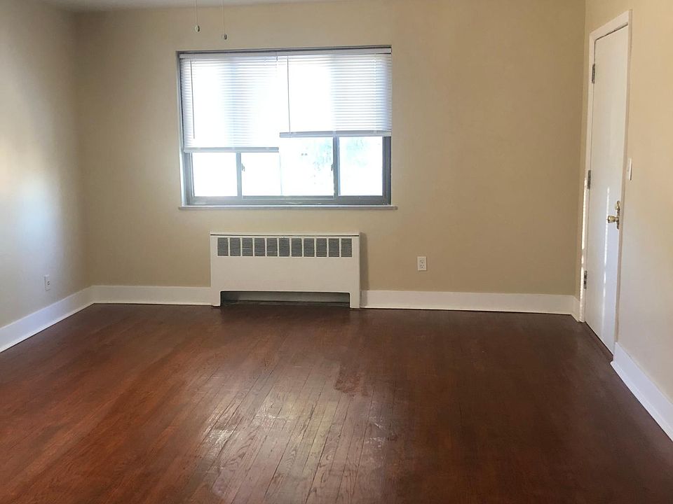 1st image of 3929 Kirkup Ave #2