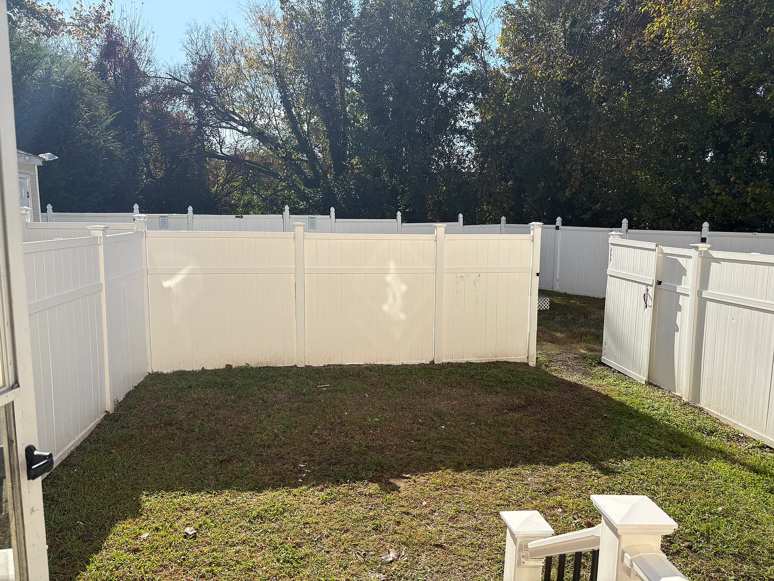 3 bed, 1.5 bath, 1200 sqft, $1,900 — Photo 3