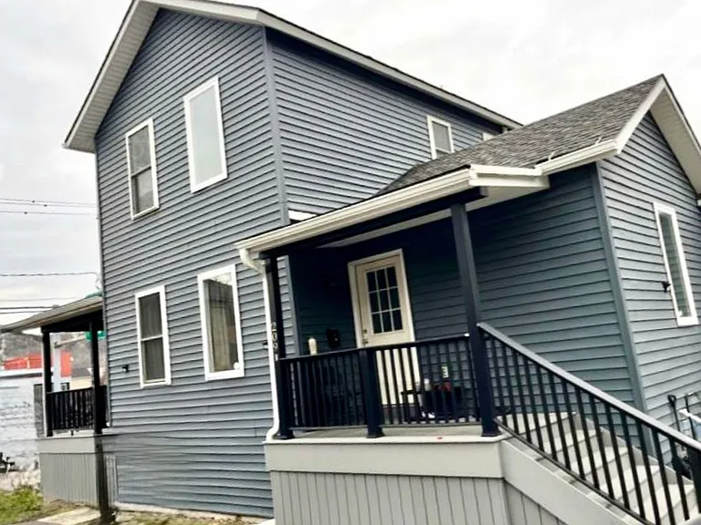 209 N Meadow St — Photo 17
