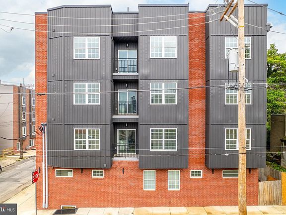2nd image of 809 Diamond St