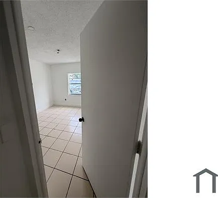 2120 SW 14th Ter #2120 — Photo 7