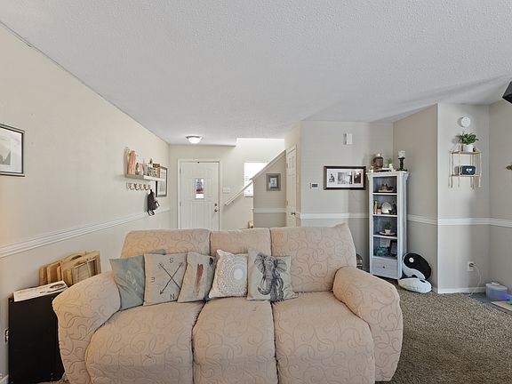 4th image of 7854 Caraway Pl
