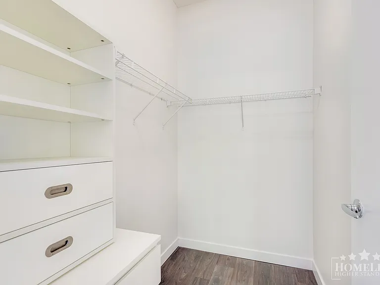 8280 Lansdowne Rd #302 — Photo 11