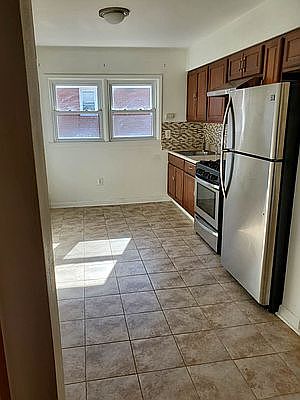 2nd image of 106 Weed Ave Floor 2