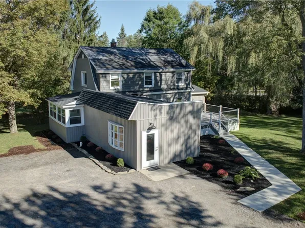 7501 Seneca St, East Aurora, NY 14052