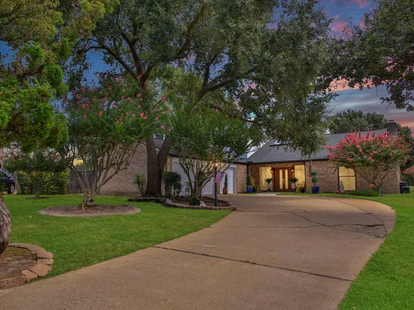 14802 Bluffridge Cir, Houston, TX 77095