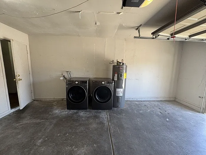 1618 E Sandra Ter — Photo 19