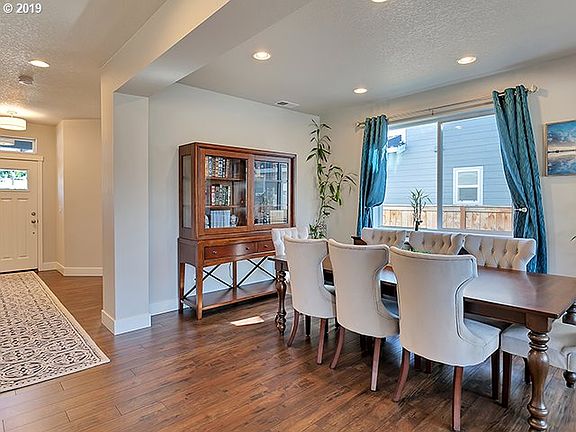 5th image of 4622 SE Bentley St