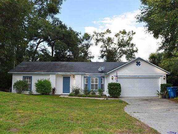 3rd image of 221 W Gardenia Dr