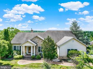 1888 Bow Dr, Auburn, PA 17922