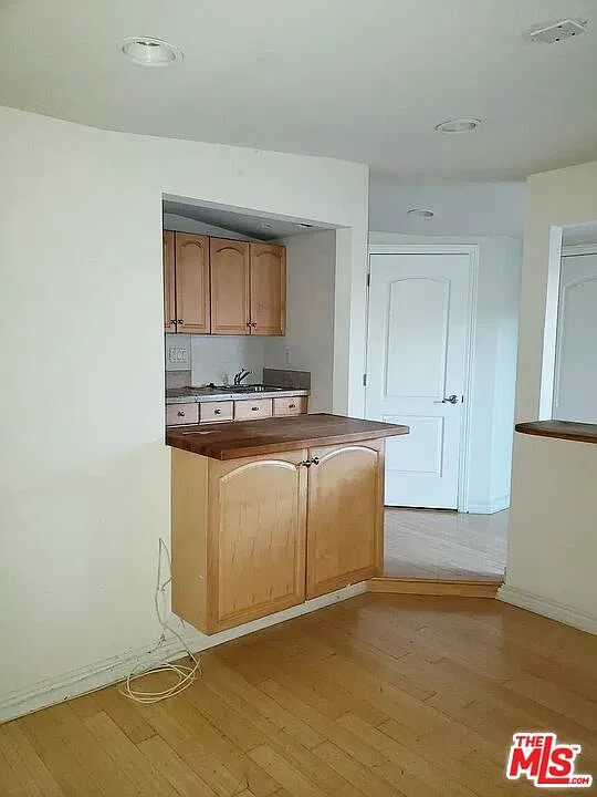 Studio, 450 sqft, $1,650 — Photo 4