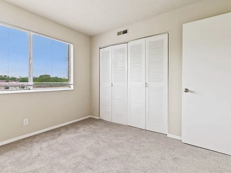 Lots of closet space