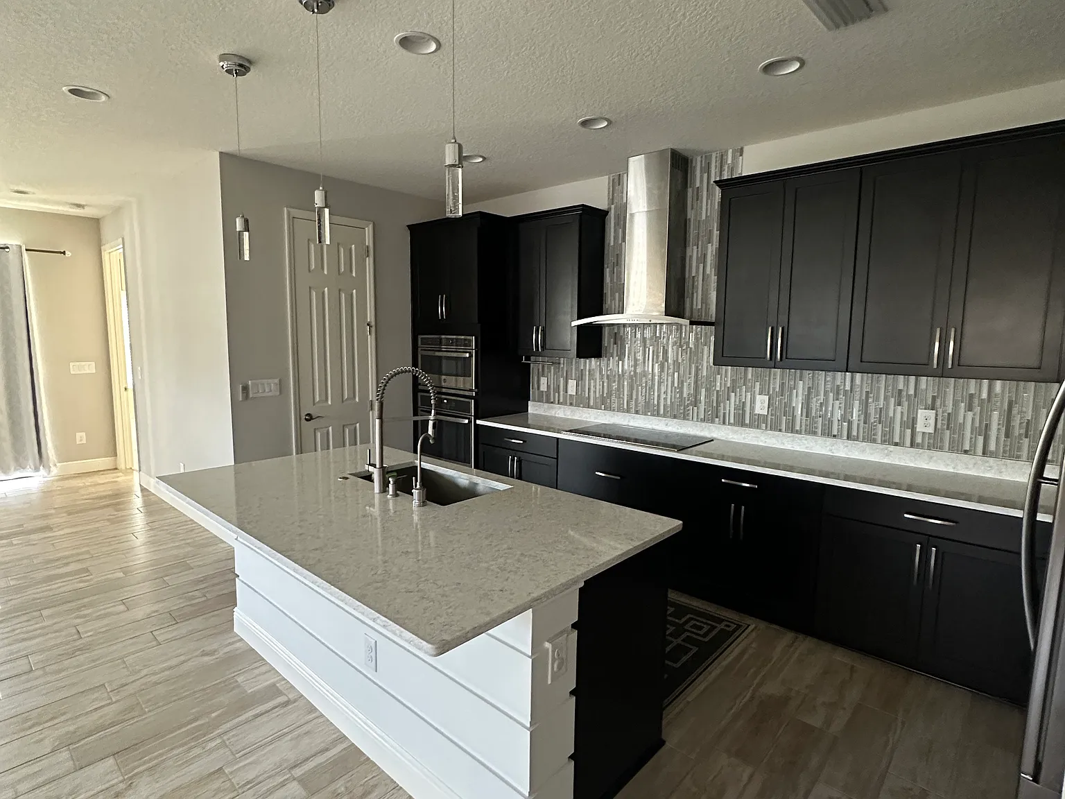4 bed, 2125 sqft, $3,600 — Photo 4