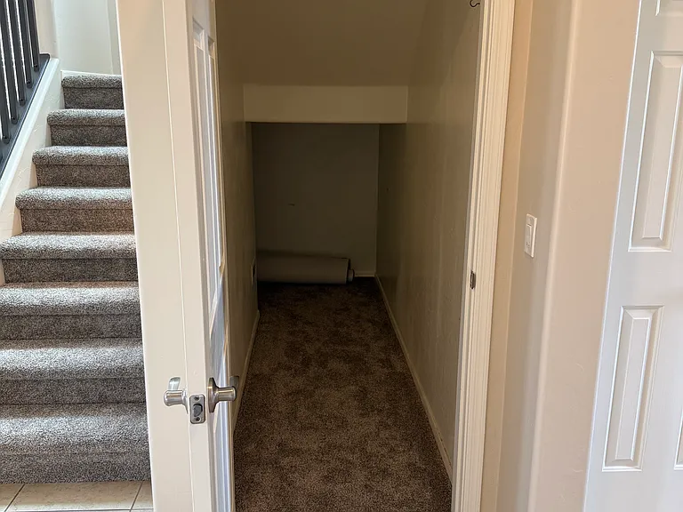 331 E Refuge Loop — Photo 10