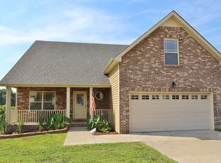 1104 Ishee Dr, Clarksville, TN 37042