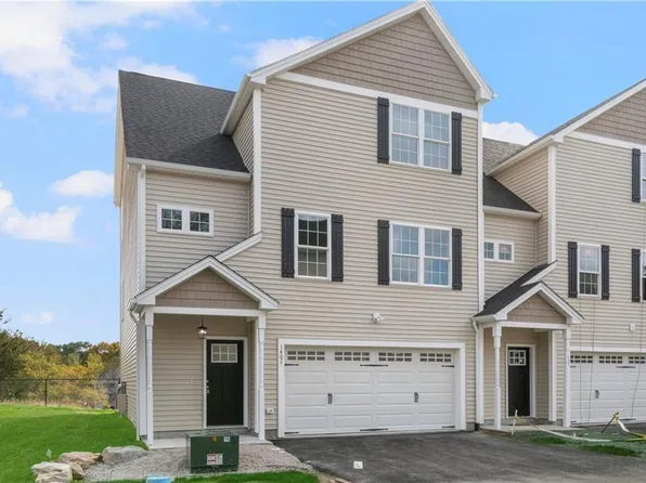1401 Hunting Hill Dr, Cumberland, RI 02864