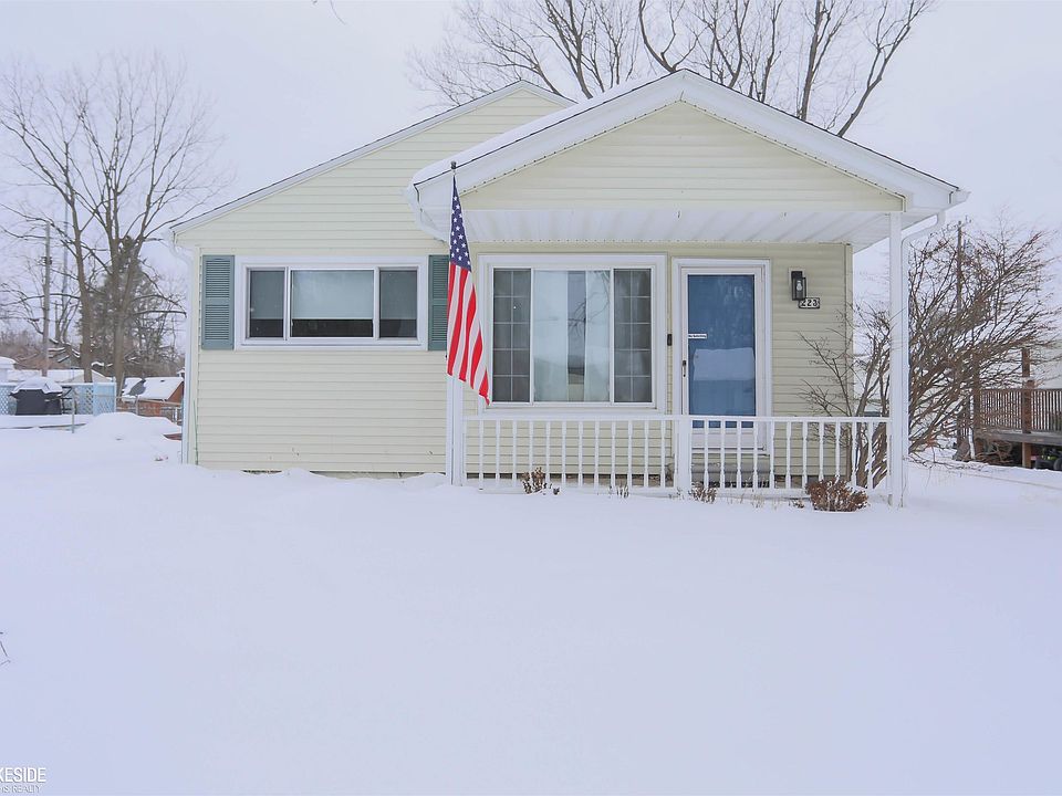 1st image of 223 Fairgrove St