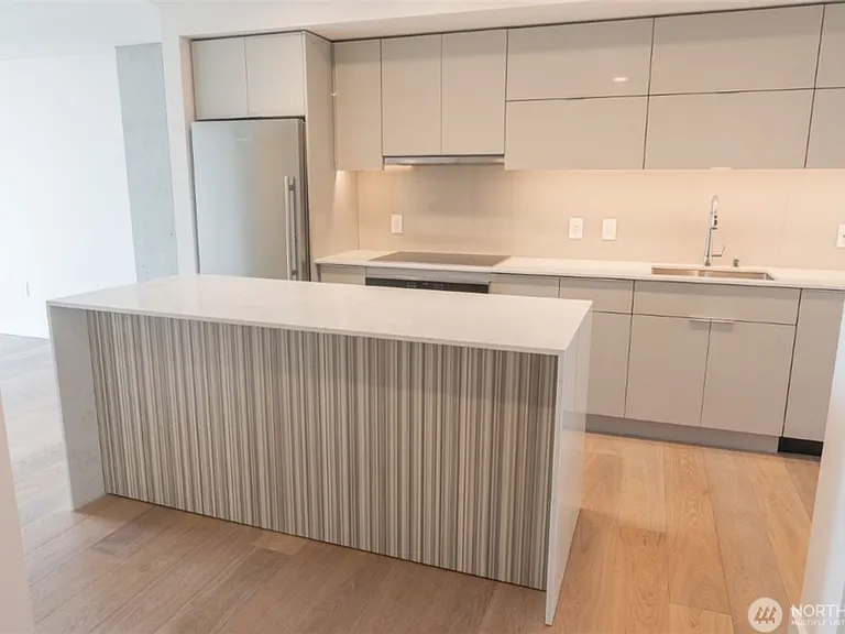 450 S Main St #1605 — Photo 6