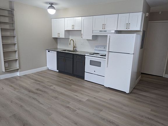 4th image of 2152 Saint James Ave APT 1