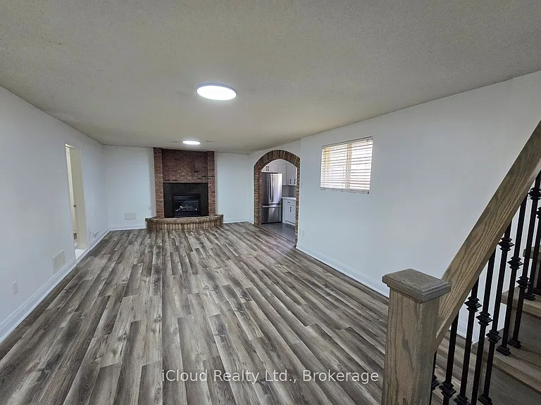 2636 Crystalburn Ave #LOWER — Photo 6